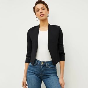 St.Ambroeus Jardigan. Like new. No shoulderpads.